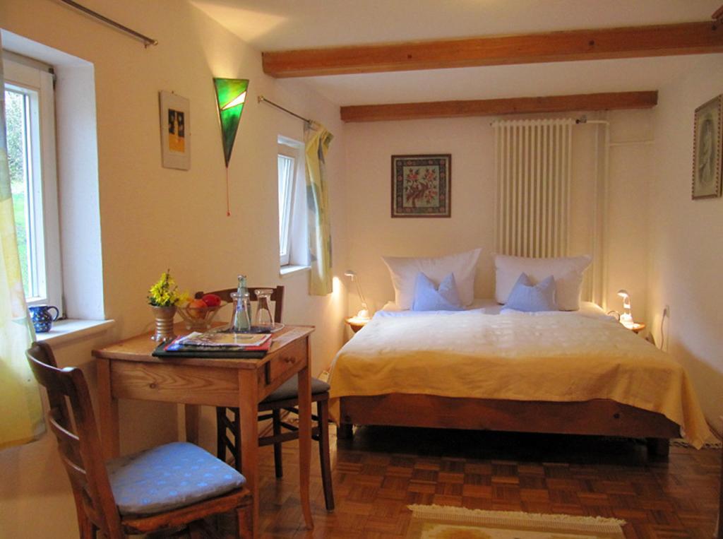 Landgasthaus Schwarzbachtal Lohsdorf Ruang foto